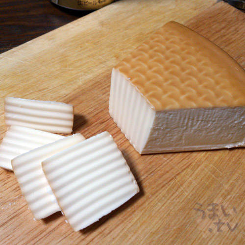 フランス産　フォレストスモークチーズ　プレーン1